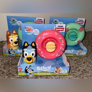 TOMY Toomies Splash & Float Bingo and Bluey Water Toys